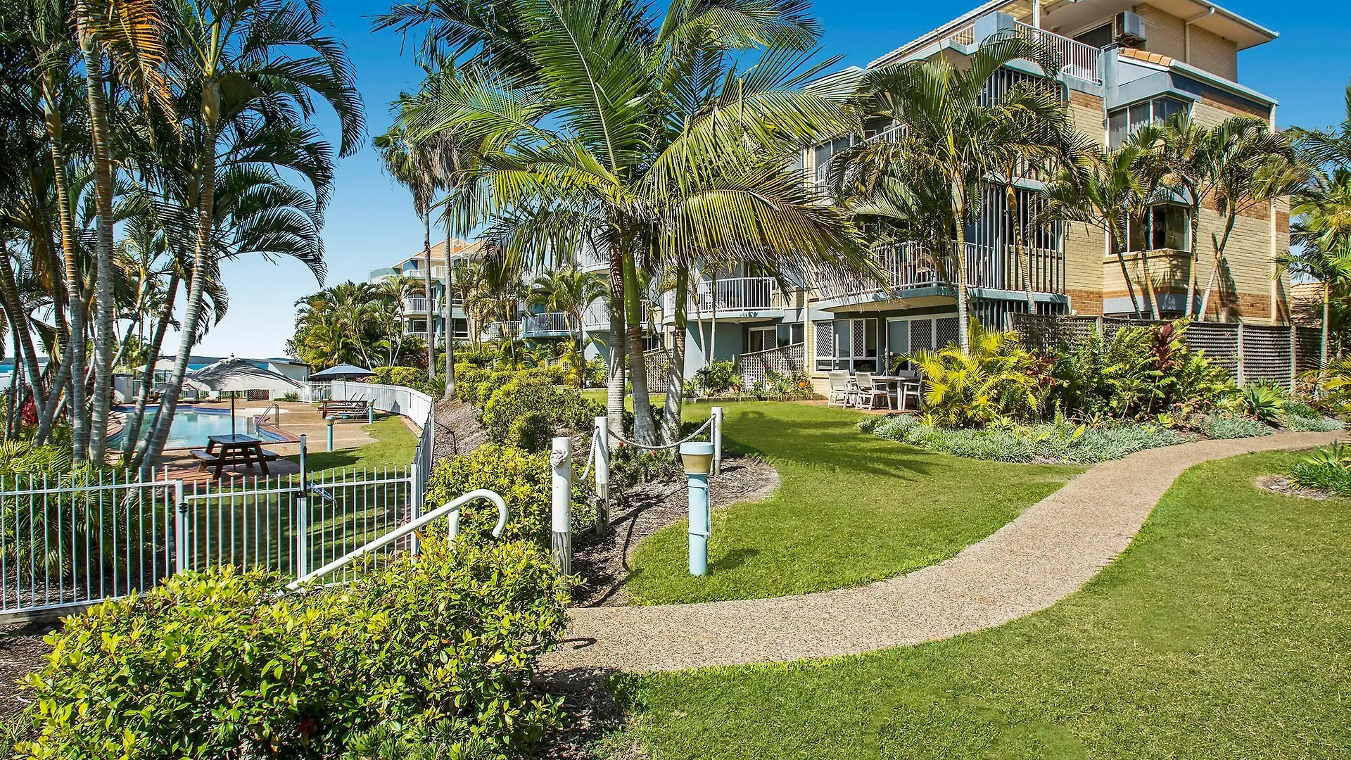 ***  Breakfree Great Sandy Straits Aparthotel Hervey Bay Australia